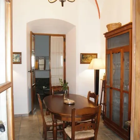 El Aguila Hotel Montemolín