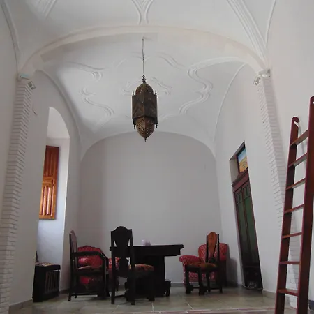 El Aguila 4* Montemolín