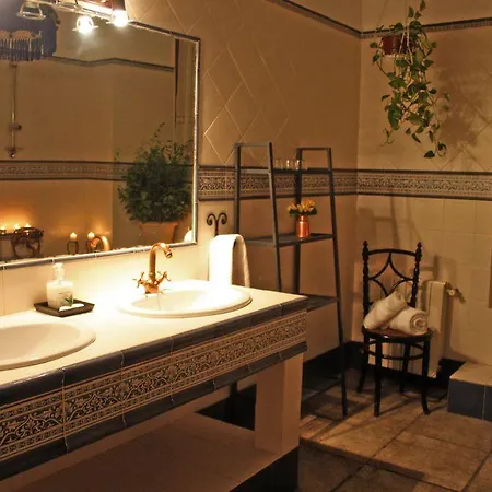 Hotel El Aguila Montemolín