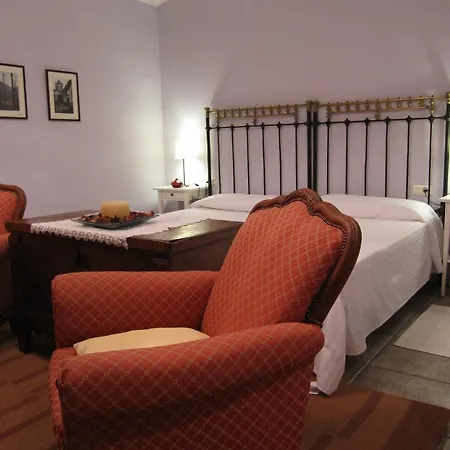 El Aguila Hotel
