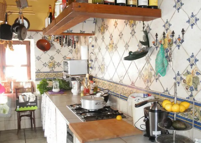 카사 루랄 엘 아길라 몬테몰린