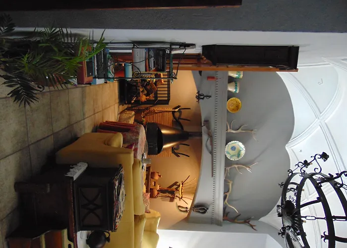 El Aguila Hotel Montemolín