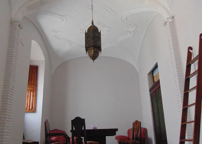 El Aguila 4* Montemolín