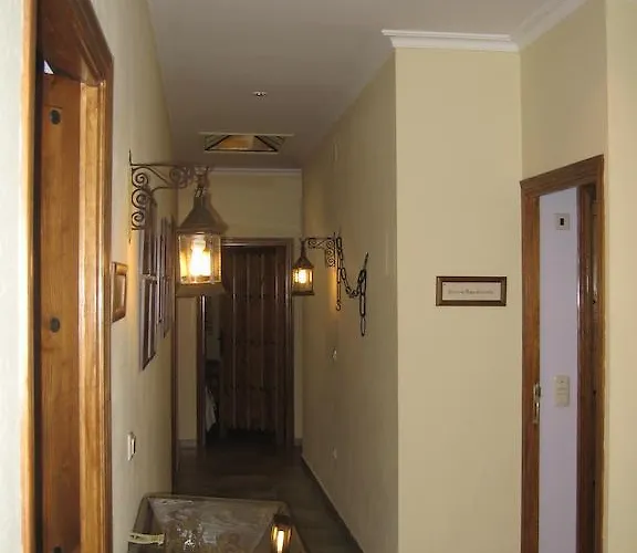 El Aguila Hotel Montemolín