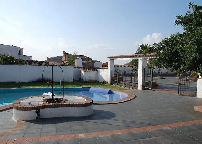 Hotel El Aguila Montemolín